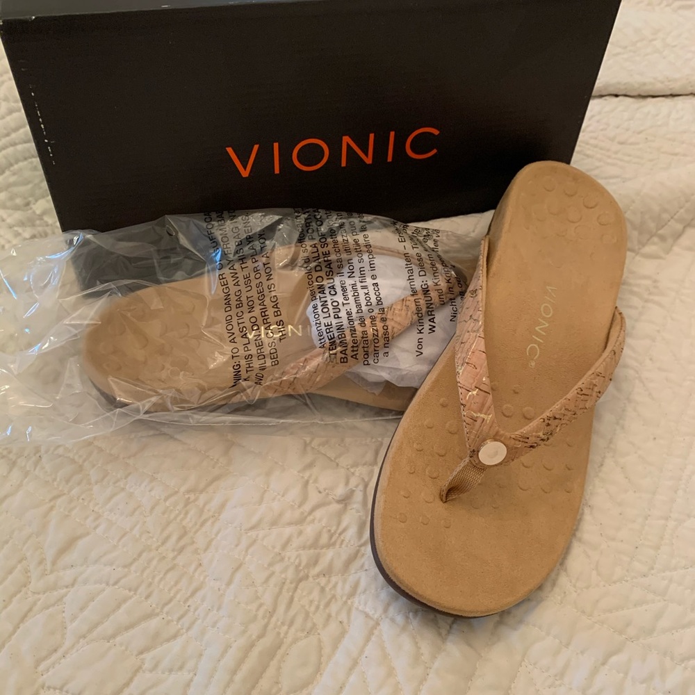 Women’s sz 10 Vionic Mona Sandal